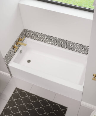 MAAX Bosca 60" x 30" x 20 3/8" IFS AFR Acrylic Alcove  Bathtub